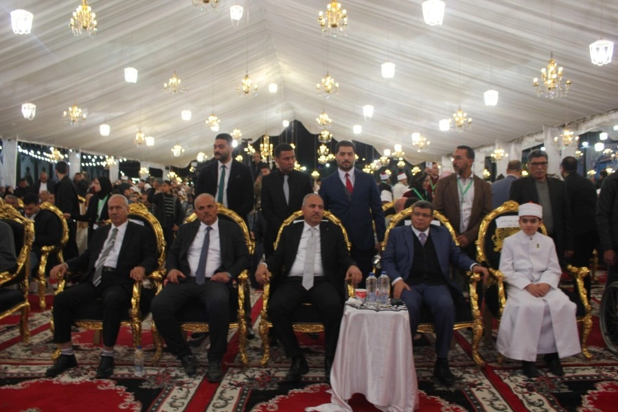 52a0a02e 7169 4832 aaec f009c0fe2428