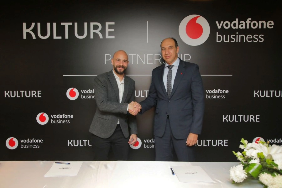 93eaf86a a412 4c23 9a9f c9ba2e403718